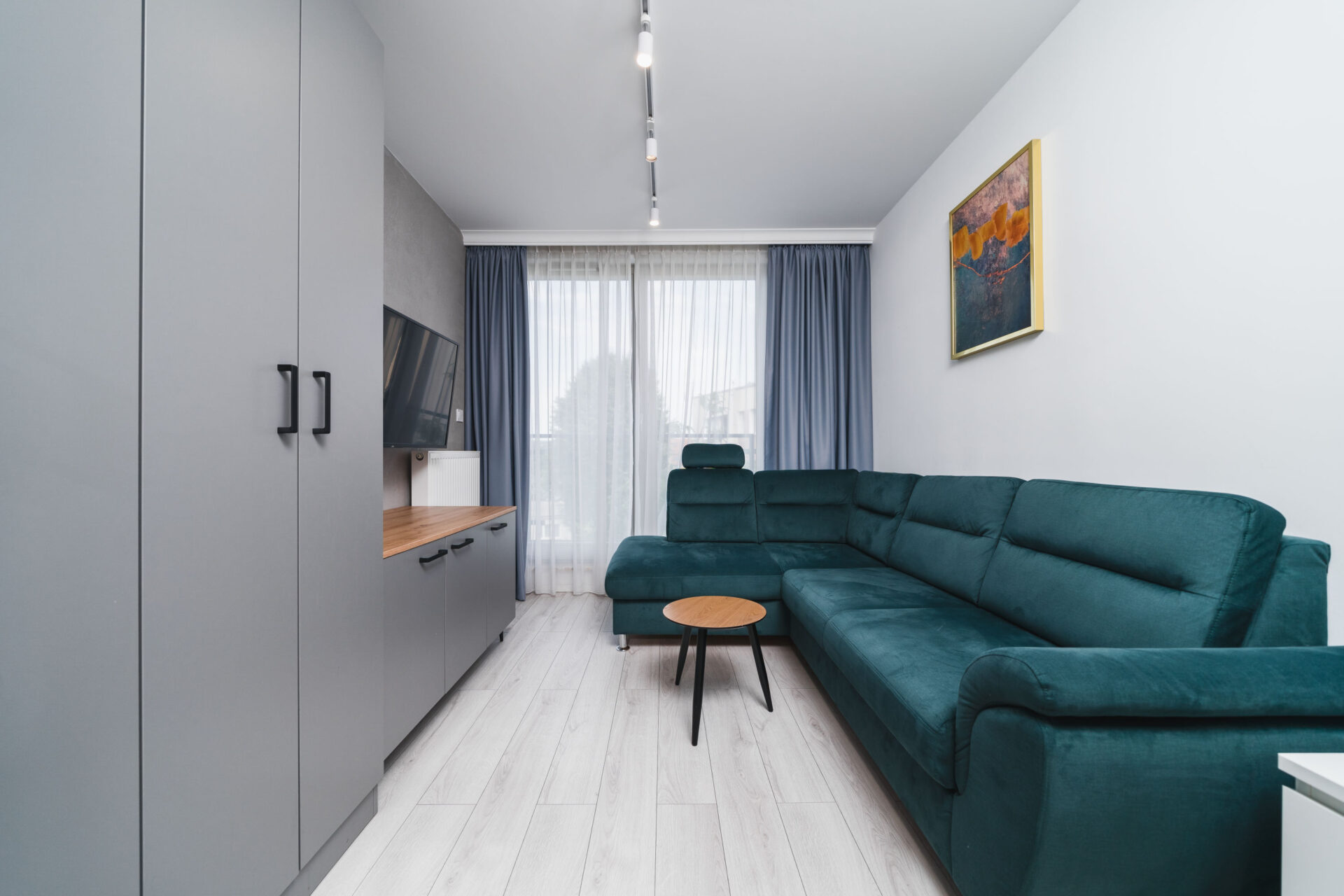 Ice Apartments 28A