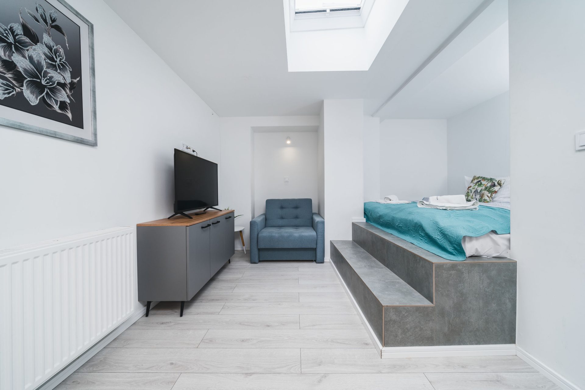 Ice Apartments 28B