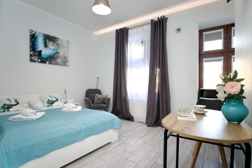 K12 Apartments